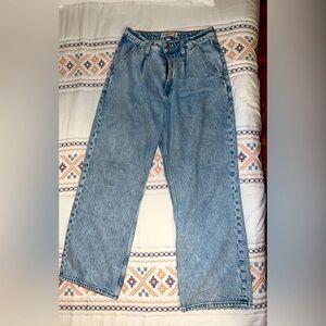 Abercrombie & Fitch The Loose High Rise Fit Jeans